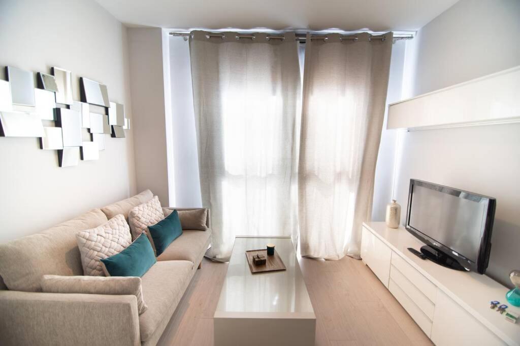 For You Rentals Beautiful Apartment Temporal Santiago Bernabeu Jmc5 Madrid Exteriör bild